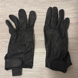 Leather horse back riding gloves