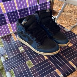 Air Jordan 1s High Marine Blue