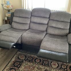 Reclining Sofa, Excellent Condition