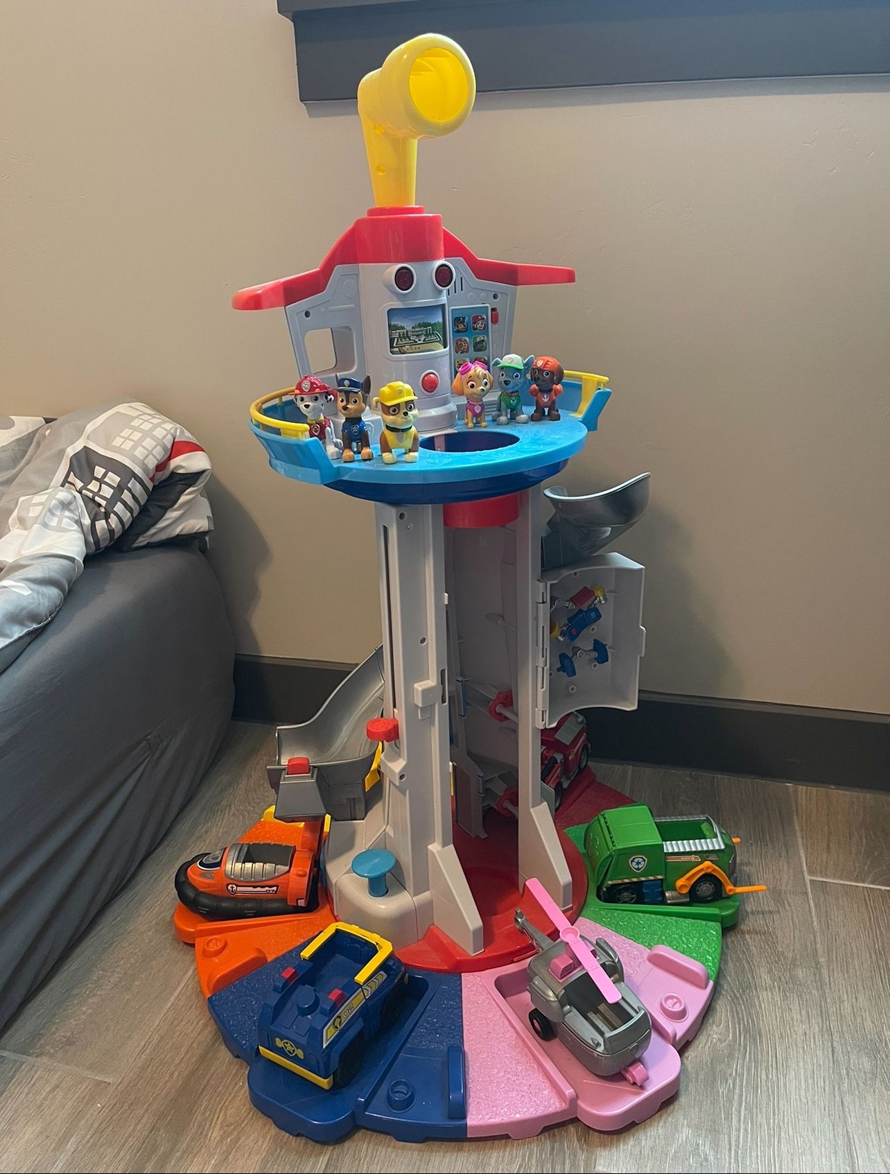 Paw Patrol lookout Tower