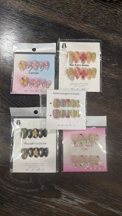 PRESS ON NAILS