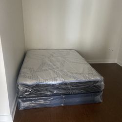 Queen Mattress Come With Free Box Spring - Free Delivery 🚚 To Reasonable Distance 