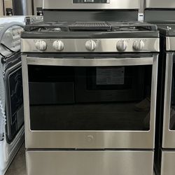 GE Profile 30 inch 5 burner Freestanding Gas Range w/Convection Air Fry