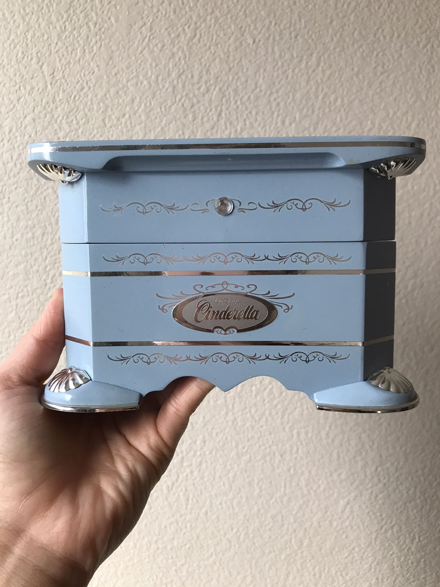 Walt Disney Cinderella Music Box limited edition