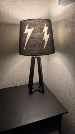Table lamp