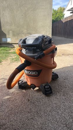 RIDGID Wet/Dry Shop Vacuum with Hose