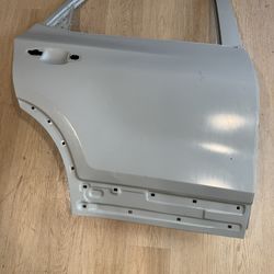 2020 2024 KIA SELTOS RIGHT SIDE REAR DOOR SHELL OEM