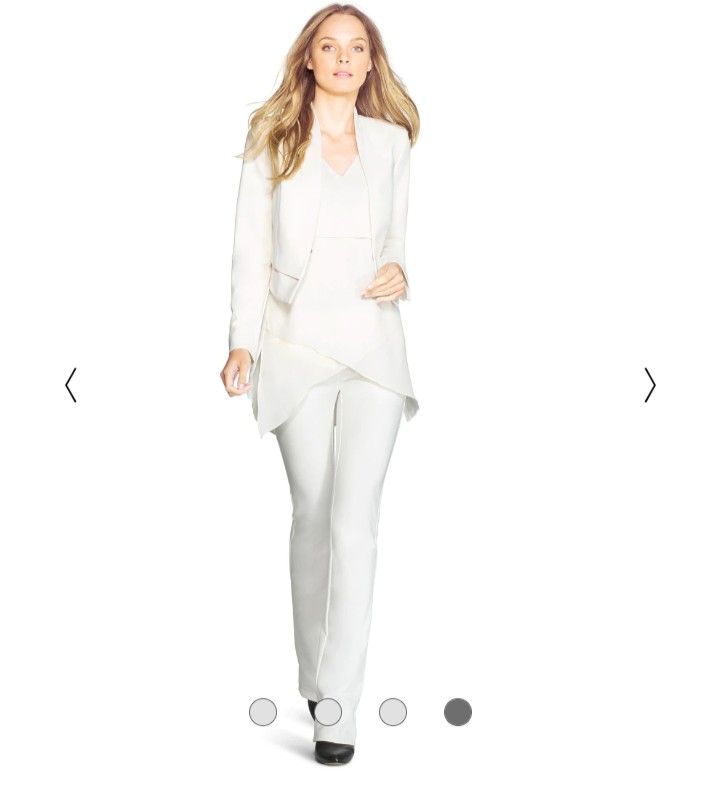 White House Black Market Ladies Cream Color Cropped Jacket Size 6