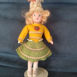 Vintage marching band majorette 9 inch doll, in excellent condition