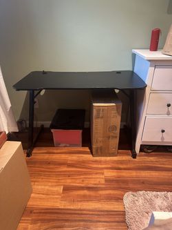 Gamer Desk And Chair