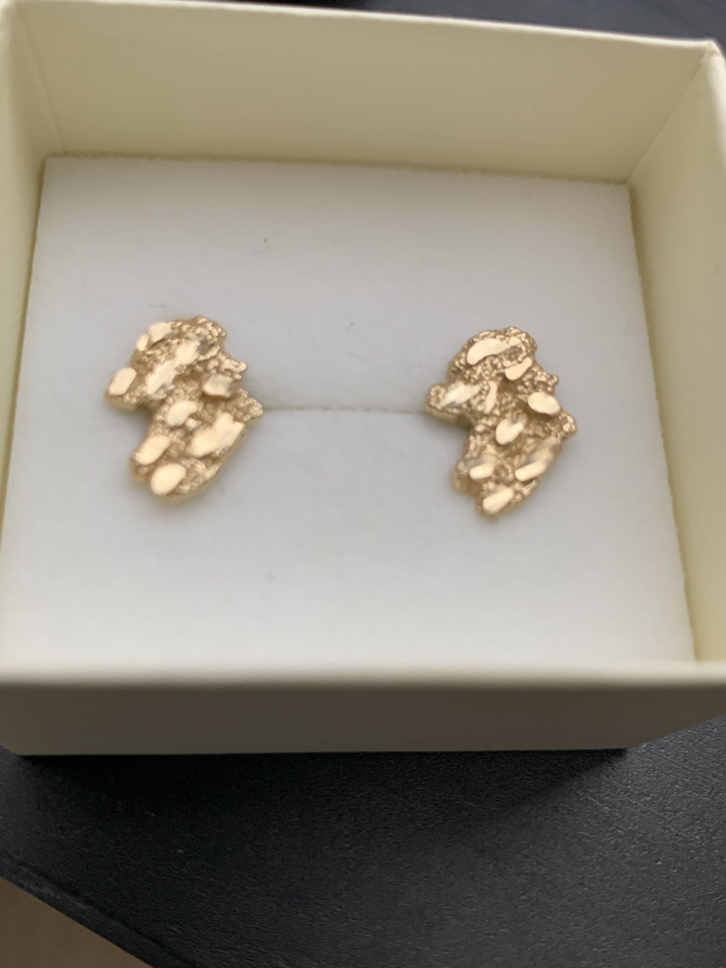 10k yellow gold nugget earrings