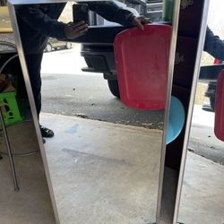 Mirror - Steel Heavy Duty 24”x 32”
