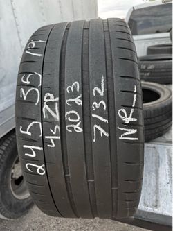 245/35/19 MICHELIN (2) tires