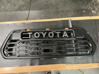 V2 Tacoma Grille 2016-2023