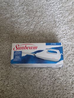 New. Sunbeam Electronic Carving Knife.