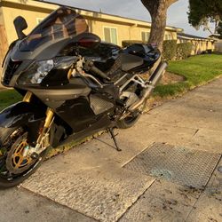 2007 Aprilia RSV 1000R