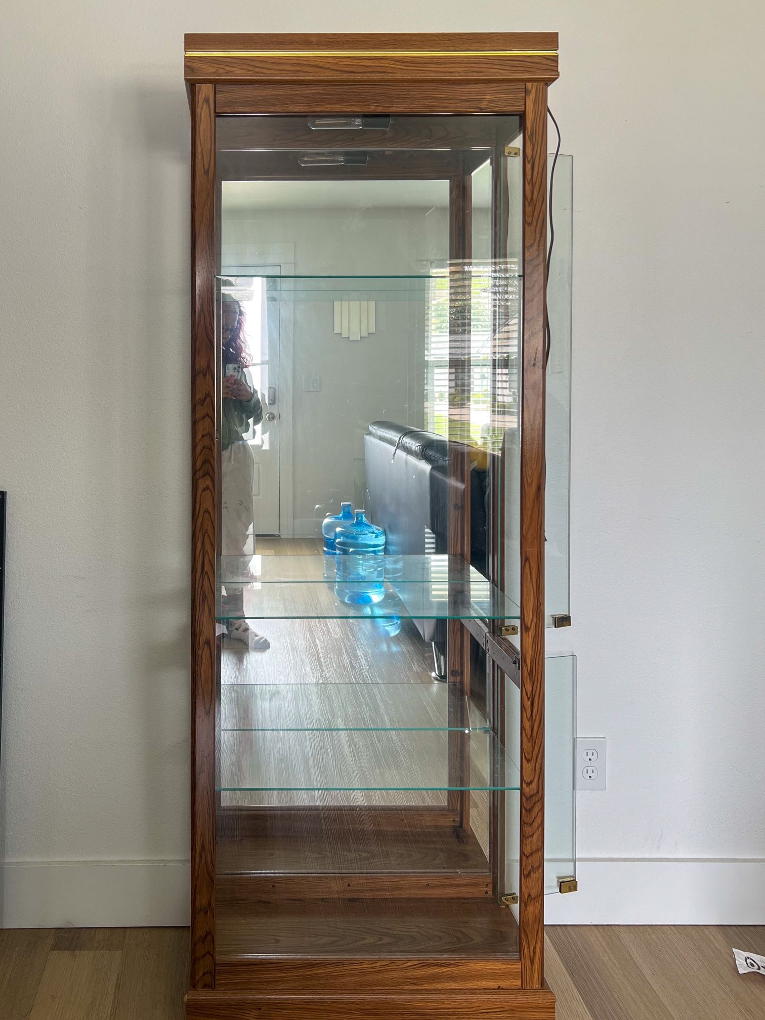 Mirrored Curio Cabinet 