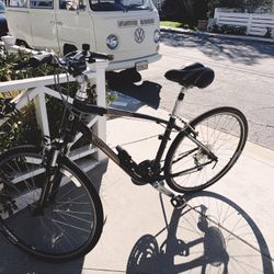 Giant Cypress LX – Top Trim Comfort Hybrid (27-Speed)