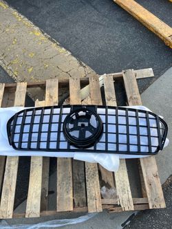 Mercedes-Benz front grille