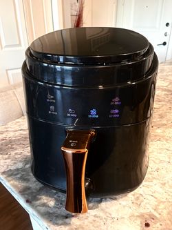 Clean Digital Air Fryer with Clean Touchscreen in Great condition (pickup Cedar Park)