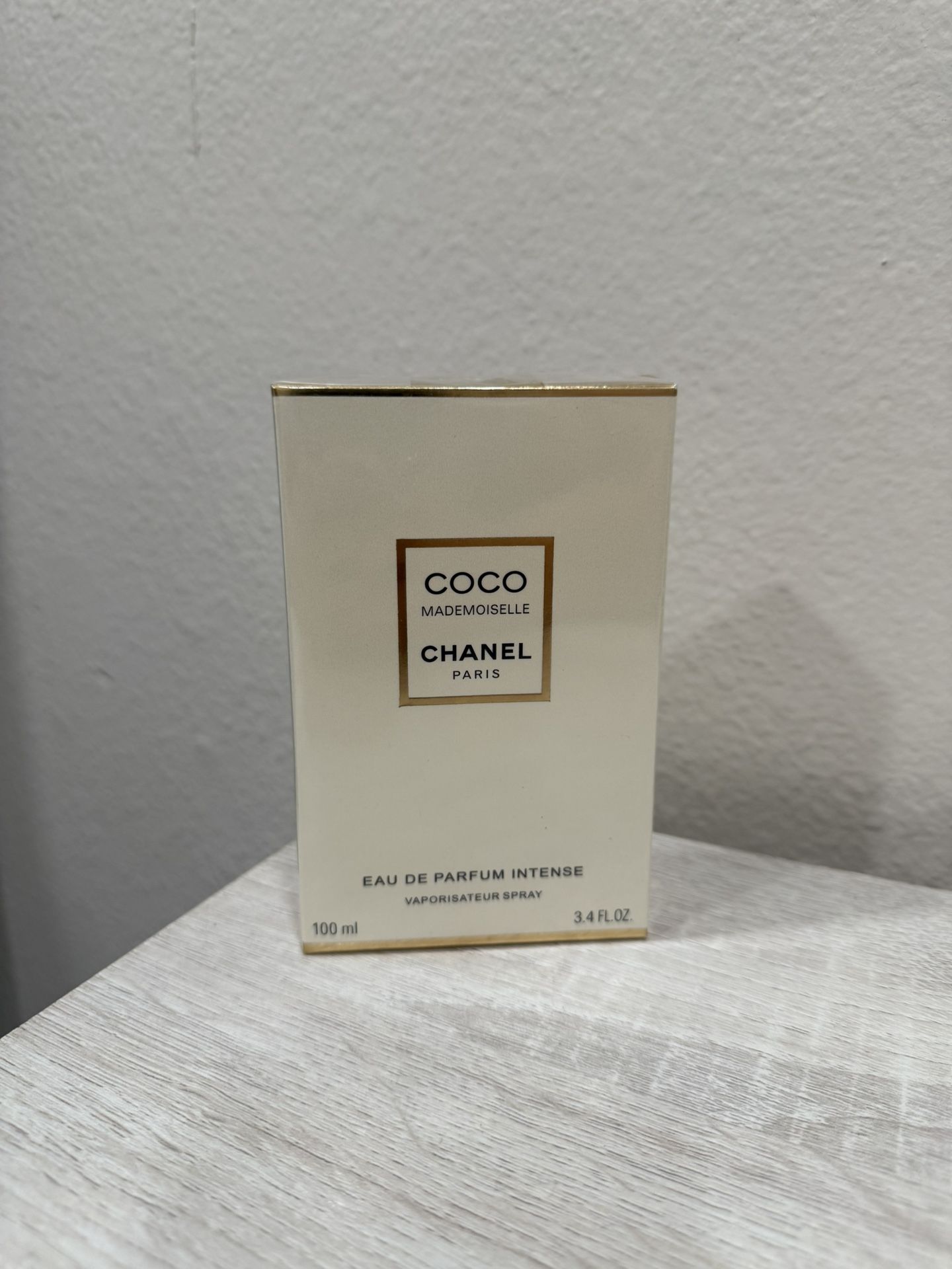 Perfume (Chanel) 