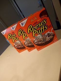 Kaws Reese's Puffs