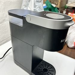 KEURIG Coffee Maker