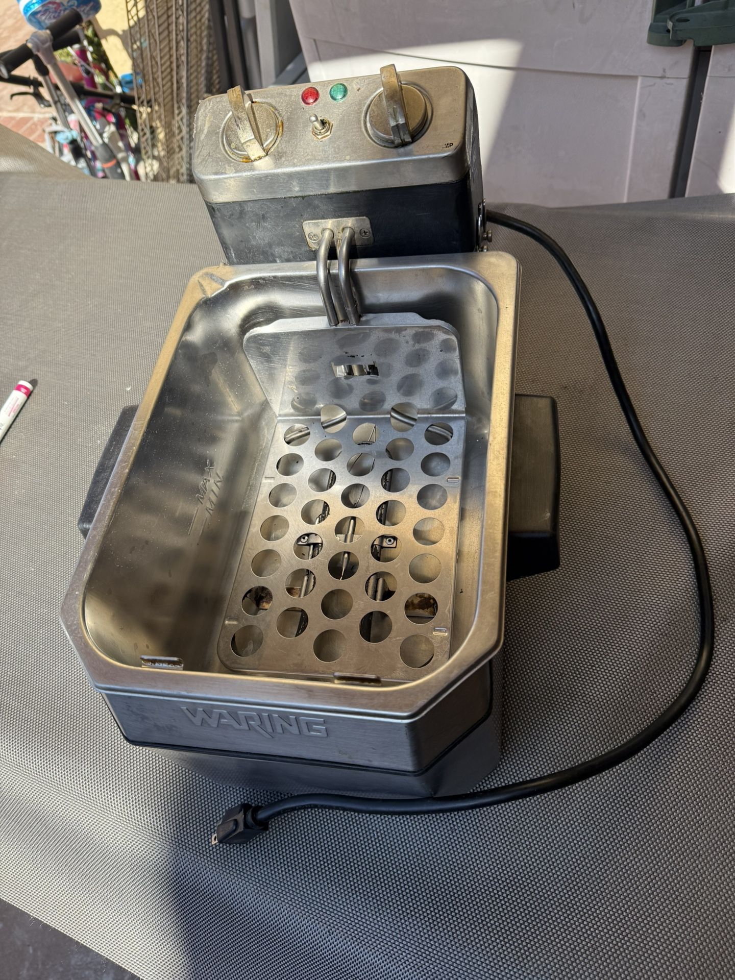 Waring Commercial Fryer No Basket