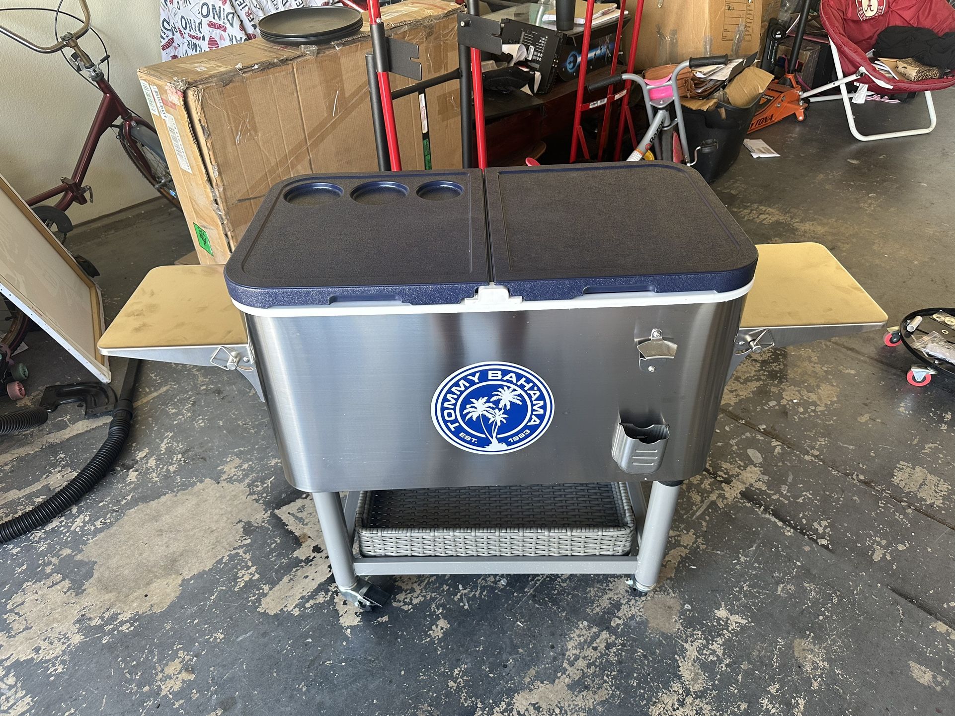 Tommy Bahama 100 qt cooler