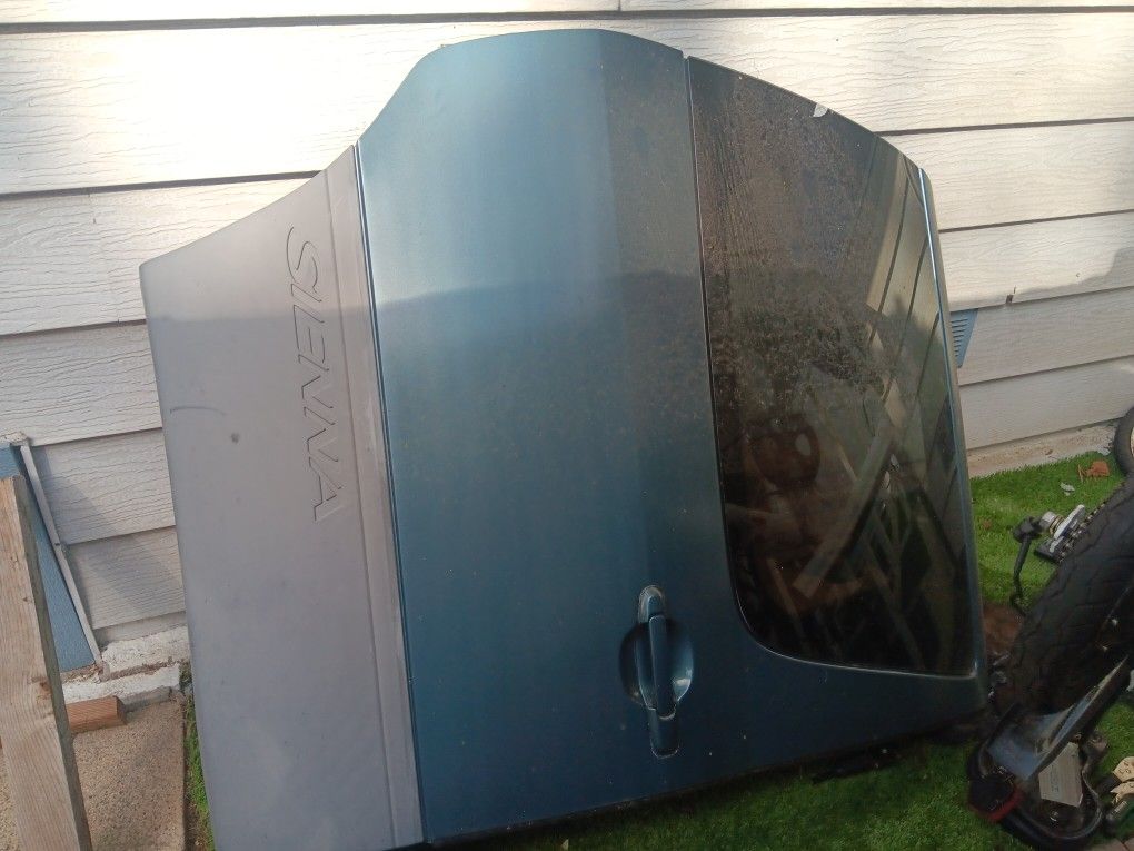 Sliding Door  For 2000 Toyota Sienna 
