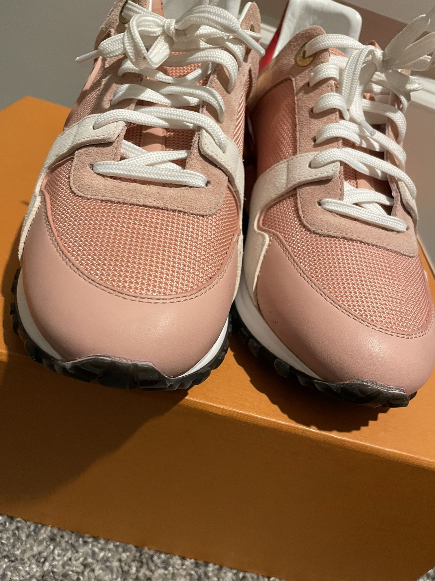 lv sneakers pink｜TikTok Search