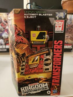 Transformers Wfc Kingdom Blaster & Eject