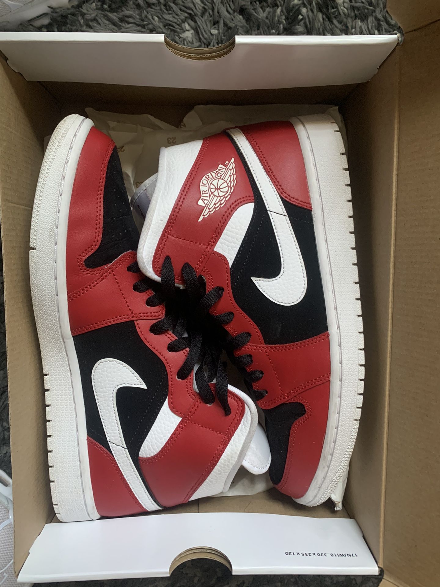 Air Jordan 1 Mid Size 10.5