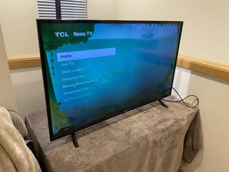 TCL Roku 43” TV