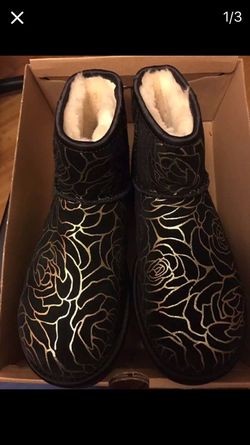 Ugg size 7 brand new in box