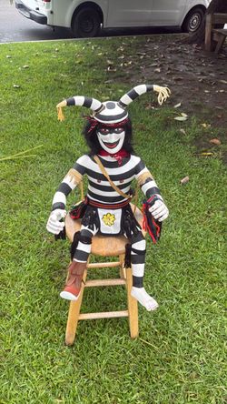 Hopi wood carved kashina style doll