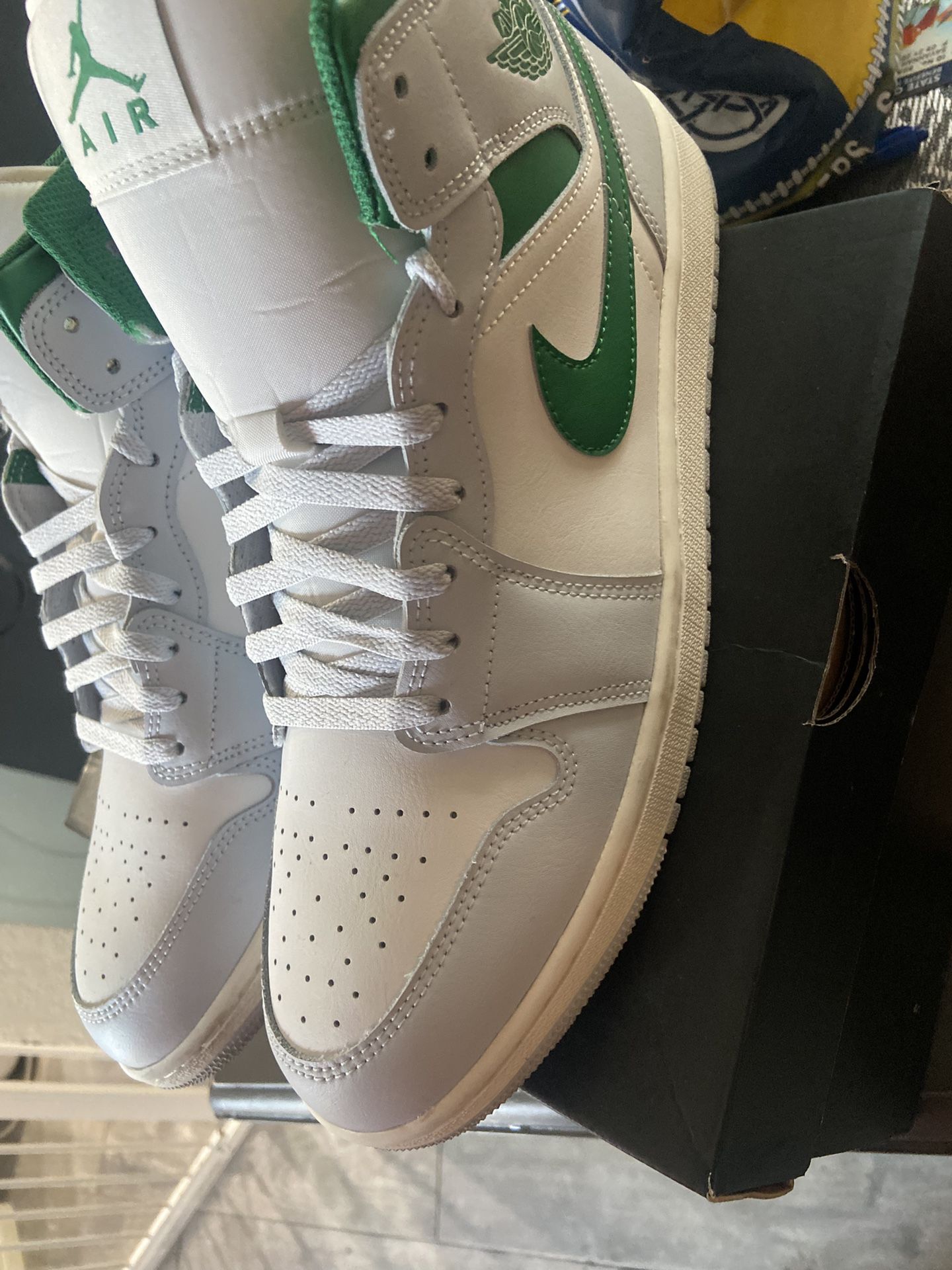 Jordan 1 Mid White Pure Platinum Pine Green Sz 13