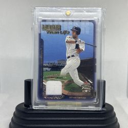 Derek Jeter 2002 Fleer “Larger Than Life Patch” Card