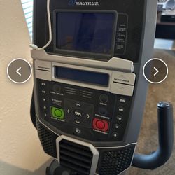 Nautilus R616 Recumbent Bike