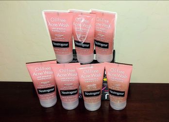 Neutrogena Facial Cleansing  Scrub- $2.50 Each