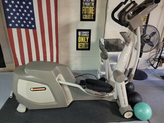 Yowza Fitness Captiva Elliptical Obo for Sale in Clayton NC OfferUp