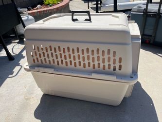 Dog crate for a medium size dog