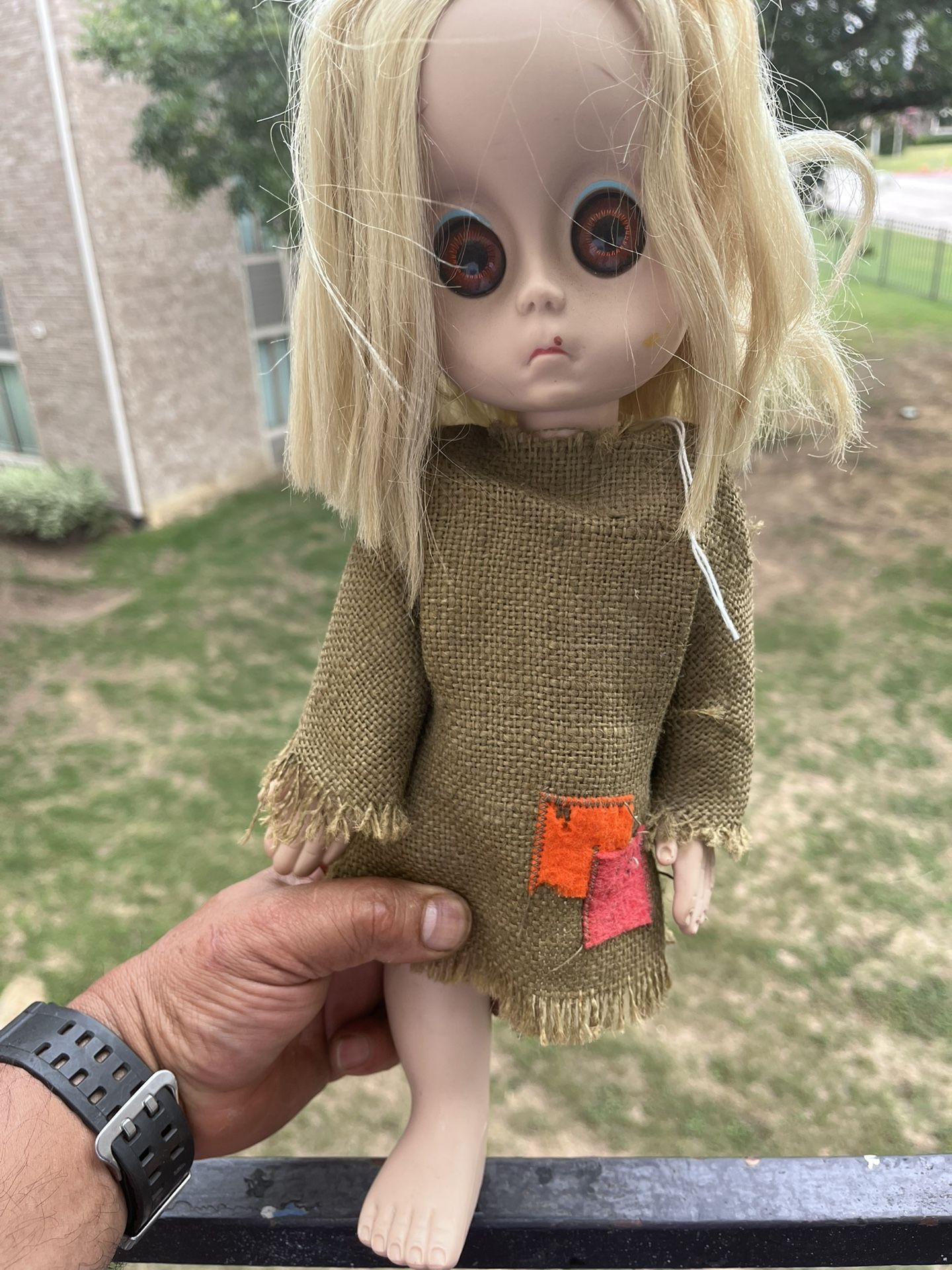 Little Miss No Name Doll.  . 60s.  Not.  Leg