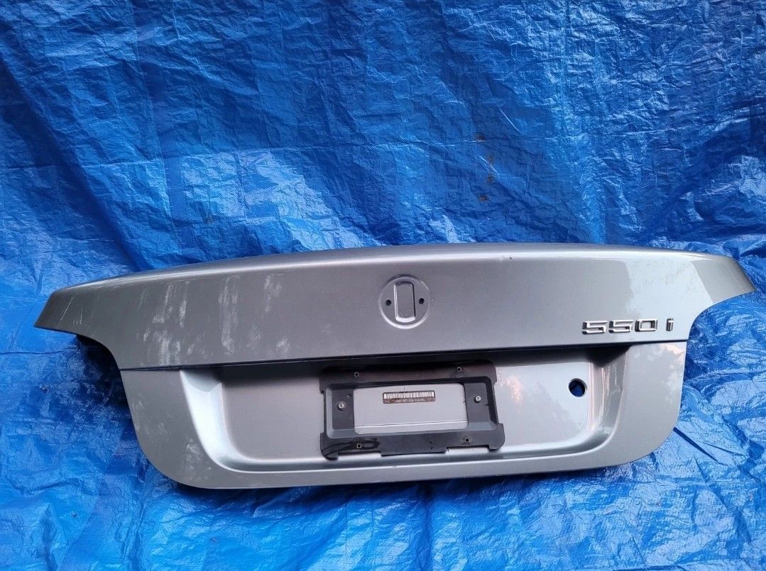 2004 - 2007 BMW E60  REAR TRUNK 
