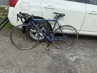 Cannondale r500 mountain bike