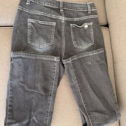 Mid Rise Flared Jeans 