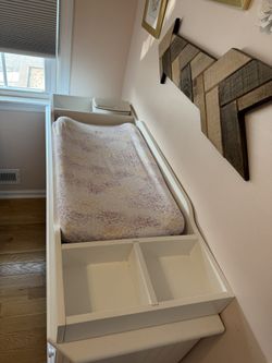 Changing Table Topper With Cushion And Sheets