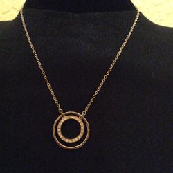 Liz & Co. Gold Tone Round Circle Necklace With Rhinestones .  Pendant 1” Diameter .  
