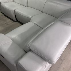 SECTIONAL GENUINE LEATHER RECLINER ELECTRIC WHITE COLOR… 💥✅🚛DELIVERY SERVICE AVAILABLE ✅💥🚛