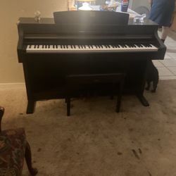 Yamaha Clavinova Clp-330